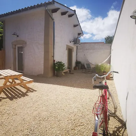 Holiday home Le Petit Saugnieu *
